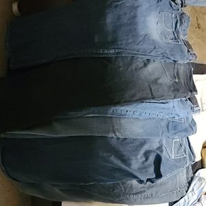 Maurices jeans